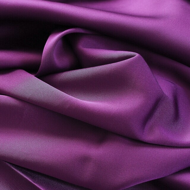 Stretch silk imitation satin in great purple | View: Stretch silk imitation satin in great purple